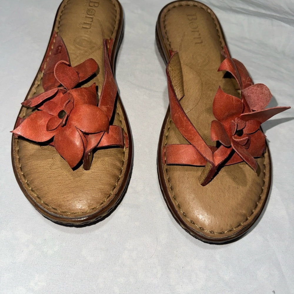 Born Women's Tan Leather Sandals